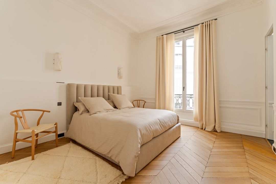 Paris - 9